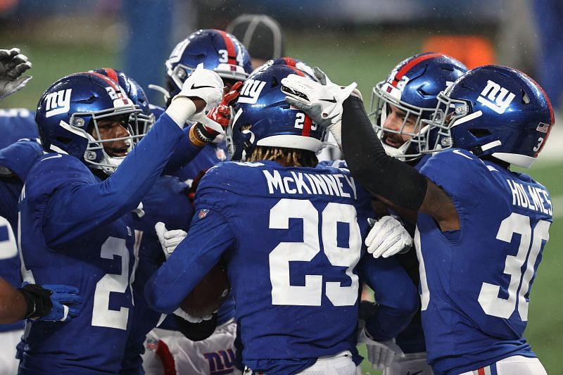 New York Giants defense celebrates after a huge stop