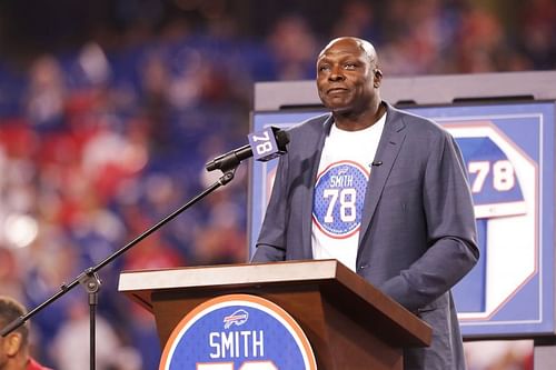 Bruce Smith at a Buffalo Bills ceremony