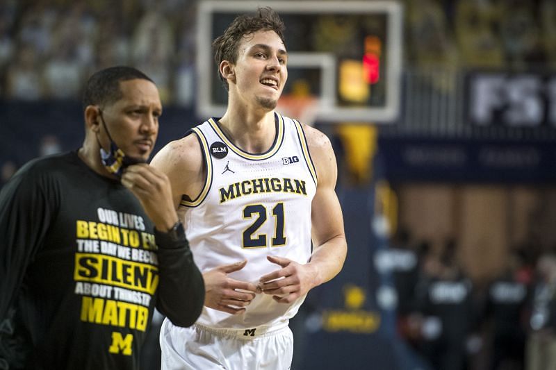 The Michigan Wolverines hold a 16-1 overall record