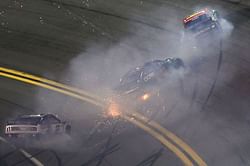 Six Daytona 500 drivers forced to backup cars after wrecks