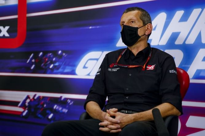 Haas F1 Bahrain fire-up "not ideal", says Steiner
