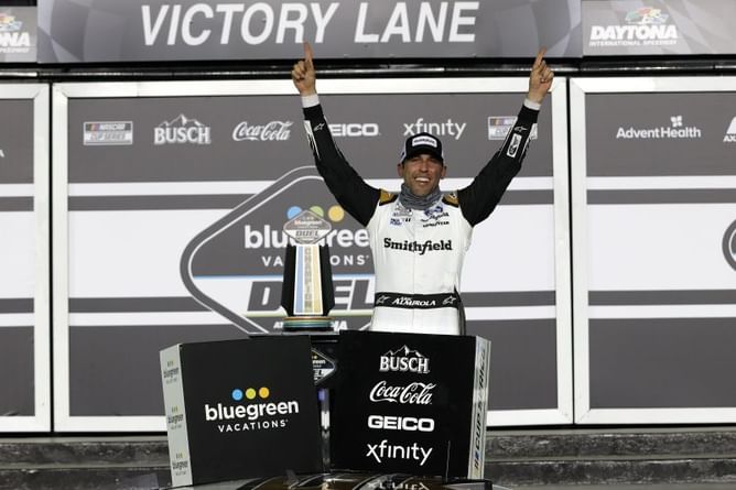 Duel 1 at Daytona: Aric Almirola throws down the gauntlet