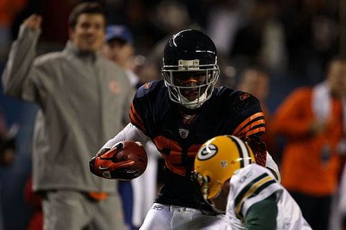 Green Bay Packers v Chicago Bears Enter caption