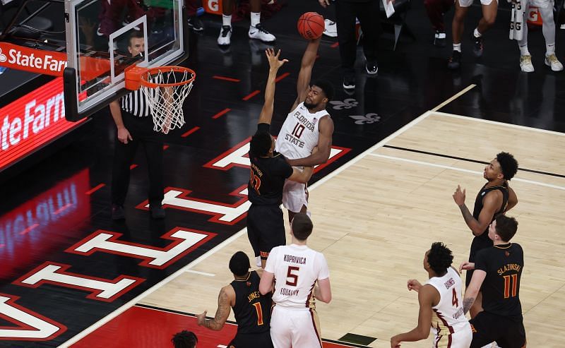 Malik Osborne #10 of the Florida State Seminoles dunks the ball