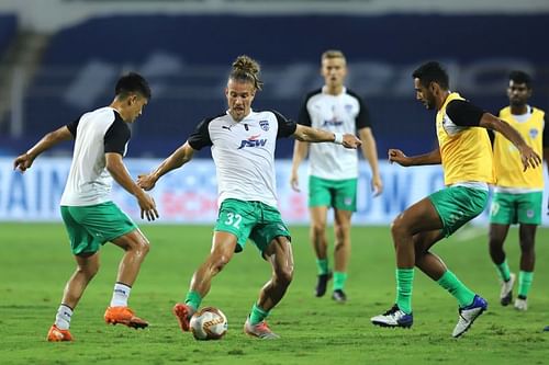 Bengaluru FC's hopes of making it to the playoffs look slim, but they will fight for three points against Mumbai City FC nonetheless (Image Courtesy: ISL Media)