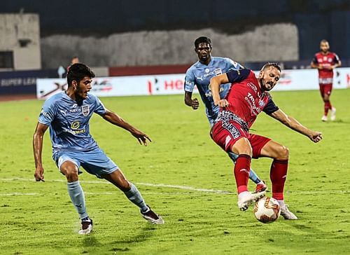 Jamshedpur FC drew 1-1 with Mumbai City FC in their first meeting of the season. (Image: ISL)