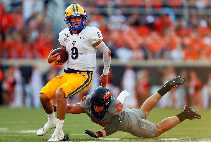 Incarnate Word Cardinals vs McNeese State Cowboys ...