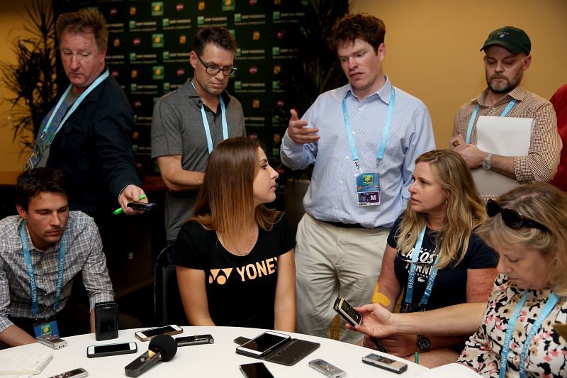 Ben Rothenberg (light blue shirt) at a WTA event in 2016