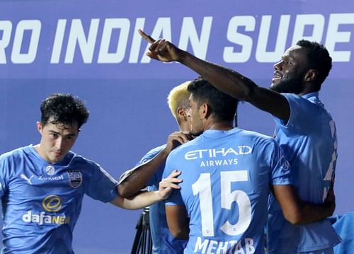 The league leaders dented Kerala Blasters FC's slim play-off hopes with a come from behind victory. Courtesy: ISL