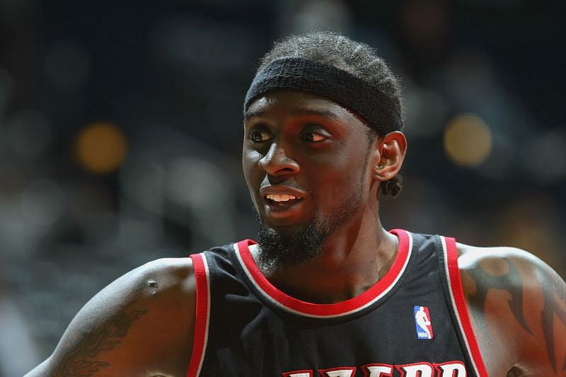 Darius Miles with the Portland Trail Blazers in 2004.