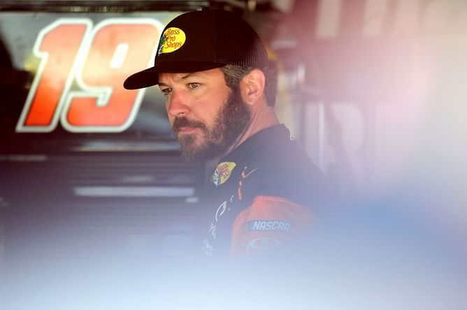 Martin Truex Jr., Joe Gibbs Racing agree on a contract extension