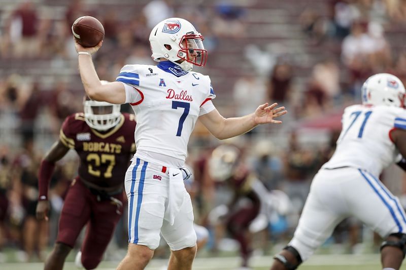 SMU QB Shane Buechele