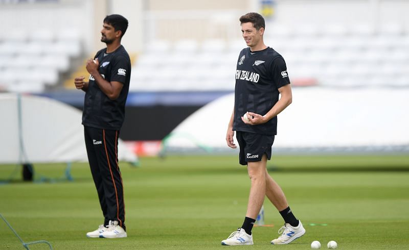 Ish Sodhi (L) &amp; Mitchell Santner (R) in a training session