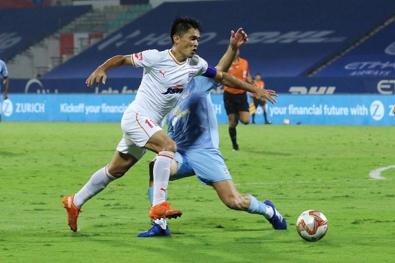 Sunil Chhetri in action for Bengaluru FC against Mumbai City FC (Image Courtesy: ISL Media)