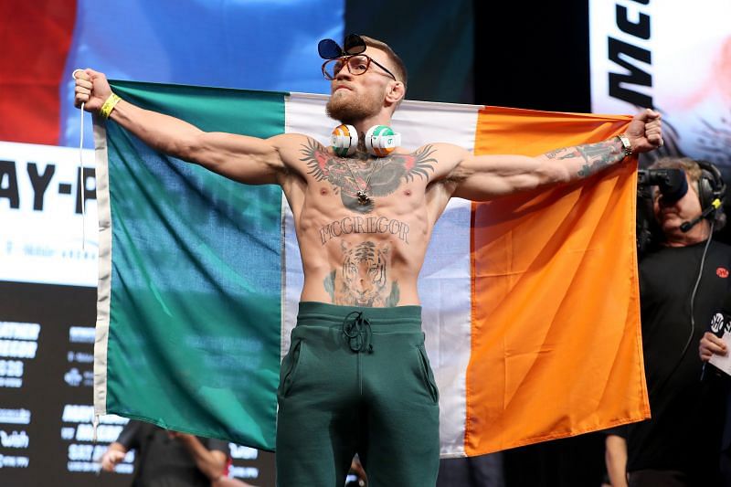 Floyd Mayweather Jr. v Conor McGregor - Weigh-in