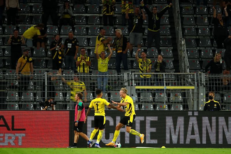 Borussia Dortmund v Borussia Moenchengladbach - Bundesliga