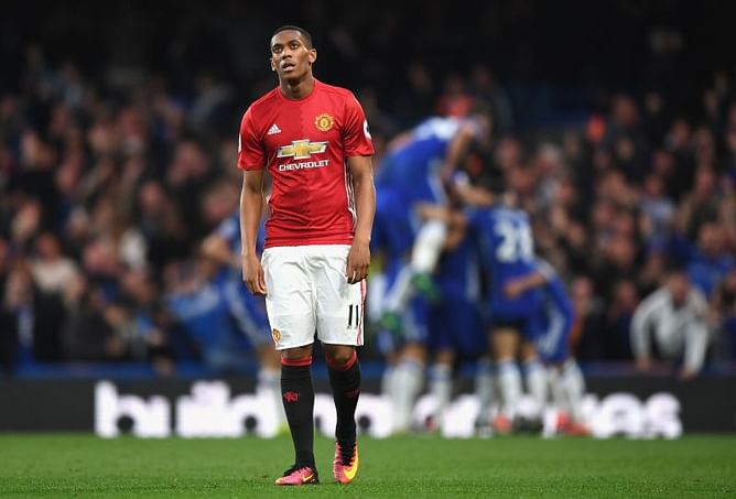 2 mistakes Manchester United keep making this season