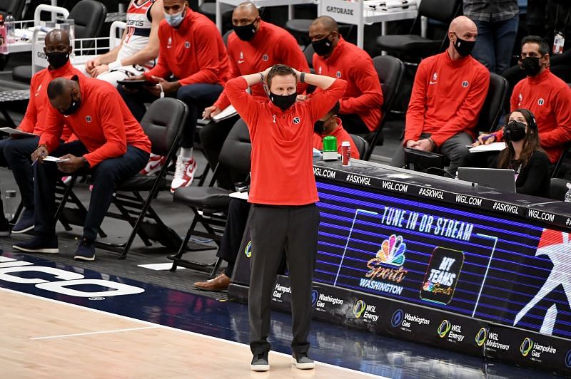 Wizards head coach Scott Brooks