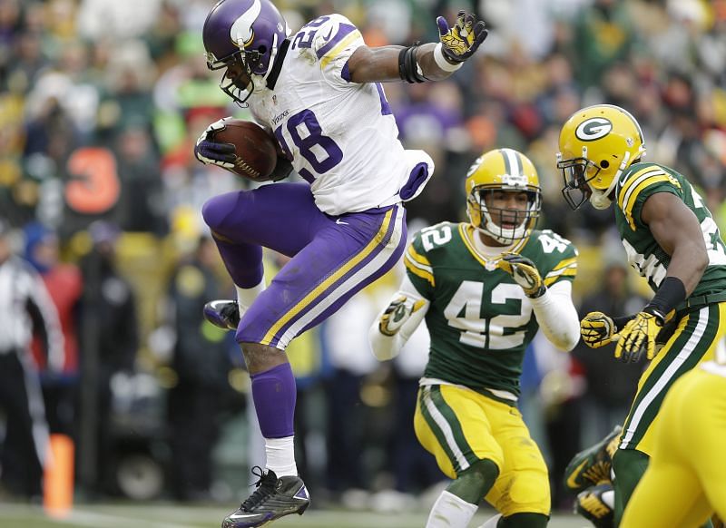 Minnesota Vikings v Green Bay Packers