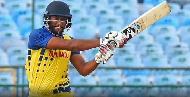 IPL 2021: [Watch] Shahrukh Khan strides out to bat in Punjab Kings nets
