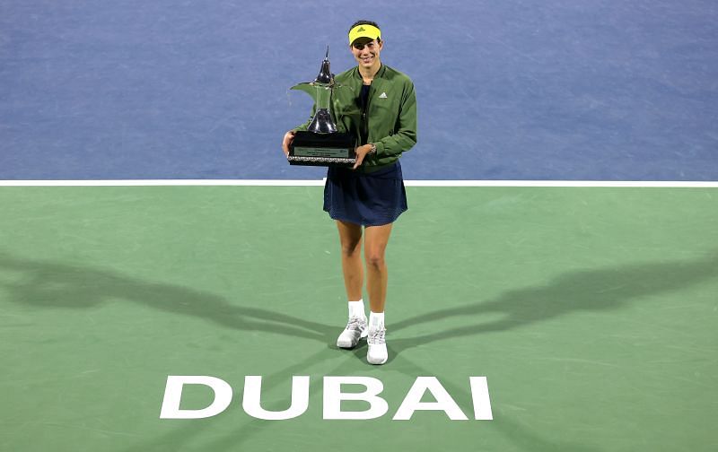 Garbine Muguruza with her Dubai Open title