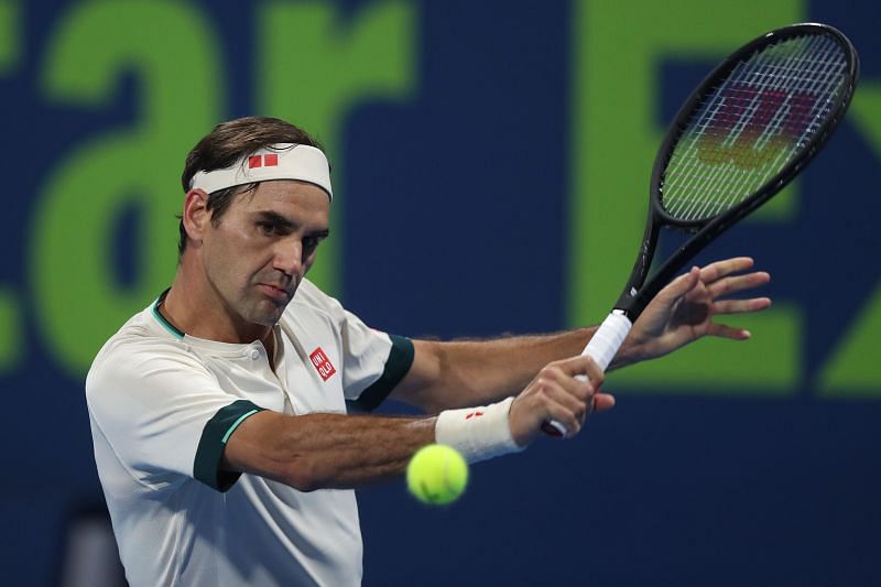 Roger Federer plays a slice at the Qatar Open