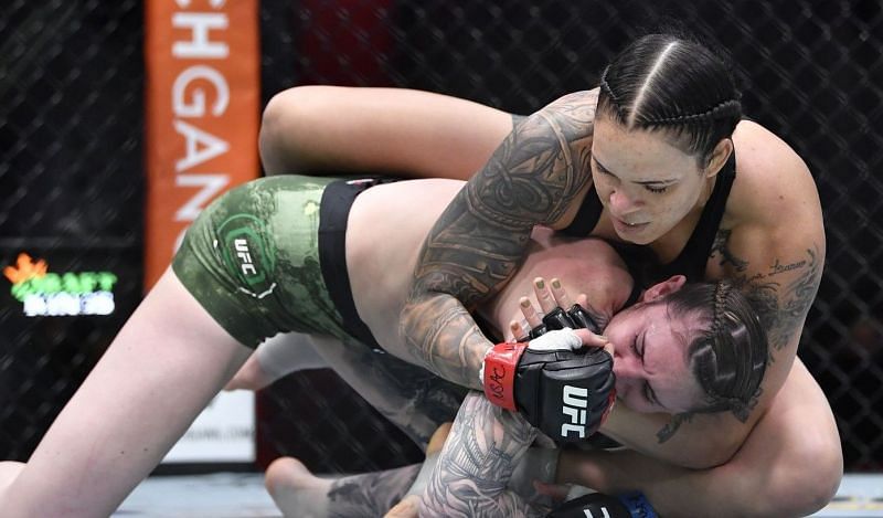 Amanda Nunes submitted Megan Anderson at UFC 259
