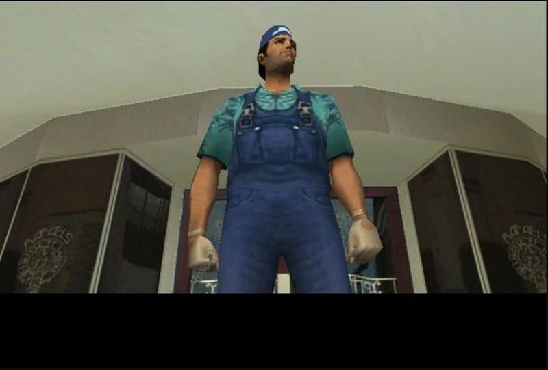 Coveralls can be found in the Tooled Up store within Vice Point Mall (Image via GTA Wiki)