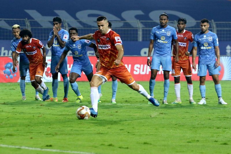 FC Goa&#039;s Igor Angulo scored a penalty in the first leg semi-finals against Mumbai City FC (Image Courtesy: ISL Media)