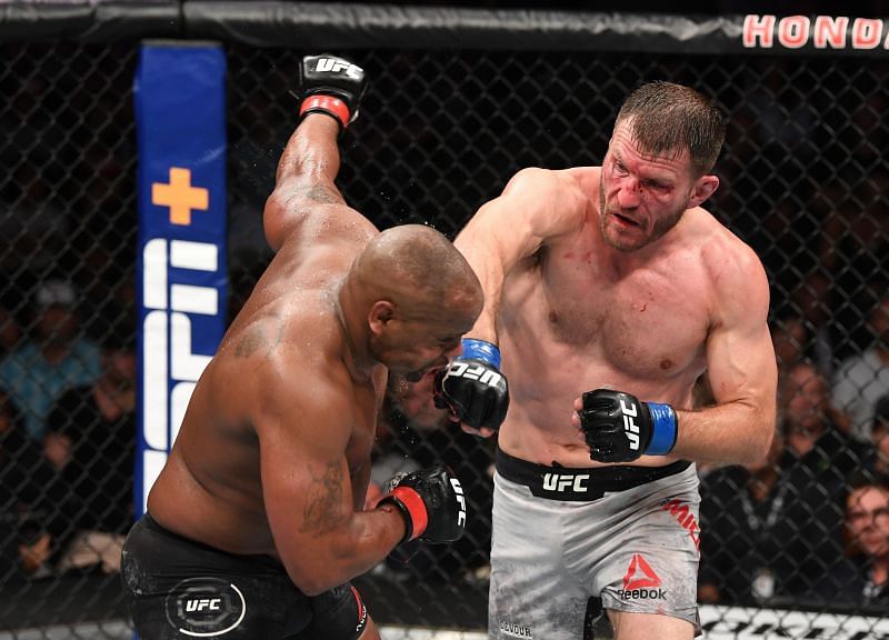 Stipe Miocic vs Daniel Cormier II at UFC 241