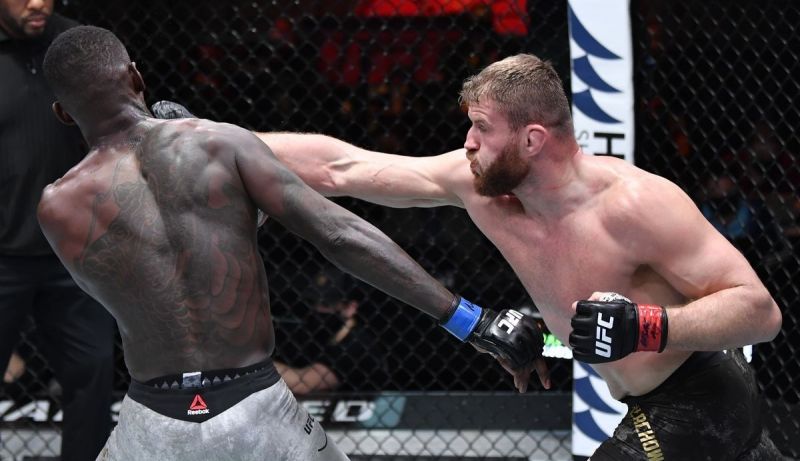 Israel Adesanya (left); Jan Blachowicz (right)