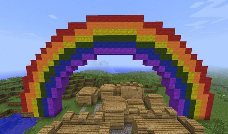 A rainbow in Minecraft (Image planetminecraft.com)