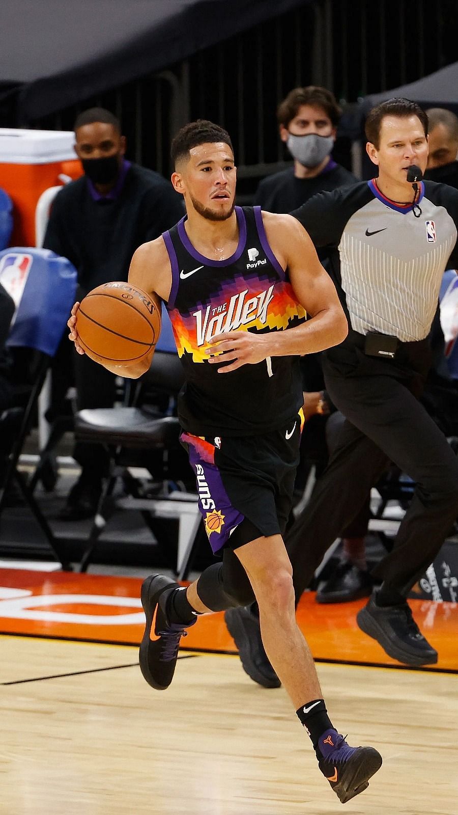 Phoenix Suns debut 'The Valley' jerseys and court against Pelicans