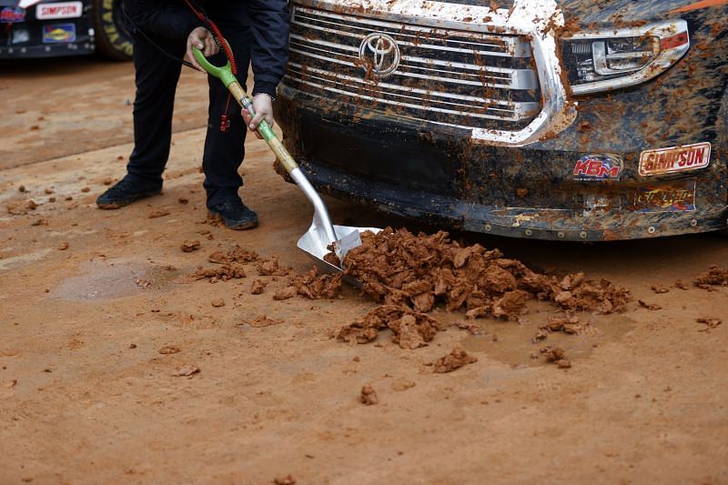 NASCAR is barely scraping its way through the Bristol dirt weekend: Chris Graythen / Getty Images