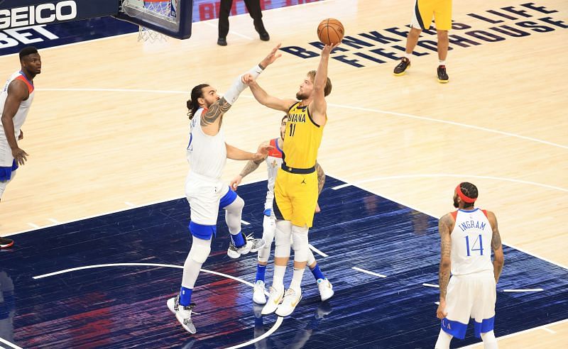 Domantas Sabonis #11 of the Indiana Pacers shoots the ball.