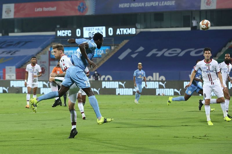 Mourtada Fall is the usual target for Mumbai City FC from dead-ball situations at the far post (Image Courtesy: ISL Media)