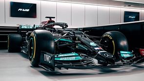 Lewis Hamilton and Valtteri Bottas unbox the 2021 team kit