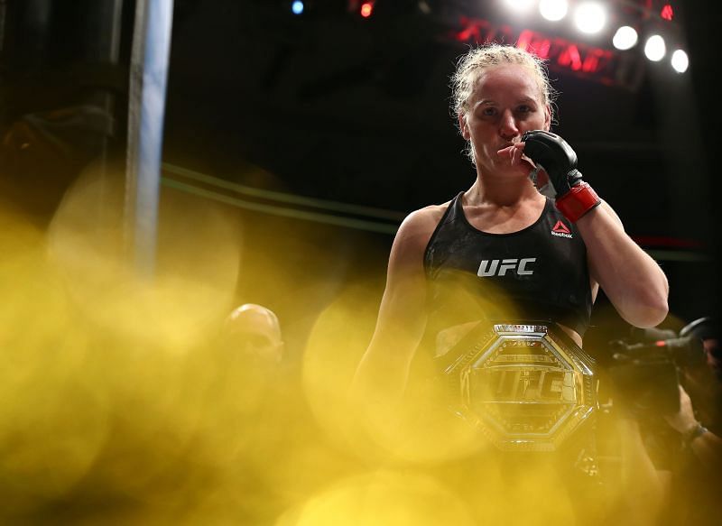 Valentina Shevchenko will defend her Flyweight title against Jessica Andrade at UFC 261