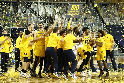 Michigan Wolverines celebrate clinching Big Ten title