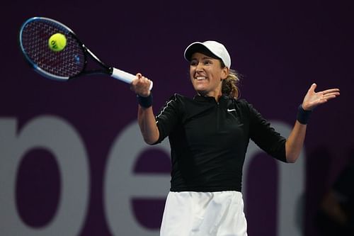 Victoria Azarenka in action