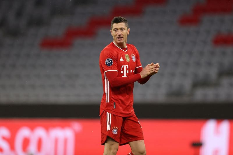 Robert Lewandowski cheers his team-mates on against Lazio