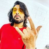 “Yupi pa kya the or kya ho gaye” - Ravindra Jadeja reacts to Yuvraj Singh’s suave new look
