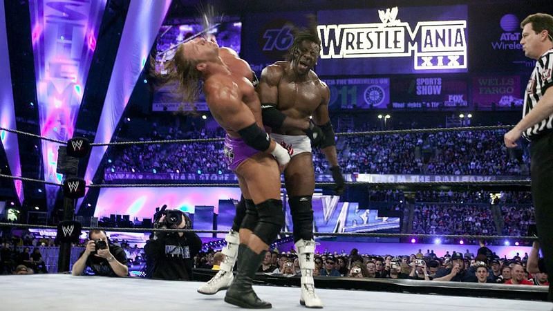 Booker T unsuccessfully challenged for the WWE World Heavyweight Championship at WrestleMania XIX