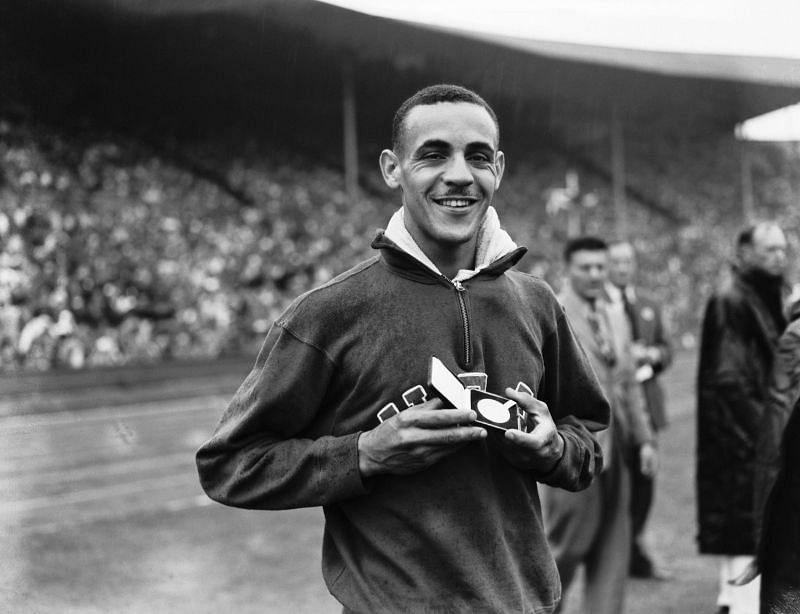 Mal Whitfield with his gold medal after winning the Men&#039;s 800 Metres at Wembley Stadium during the Summer Olympics, 1948