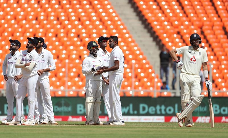 India v England - 4th Test: Day Three