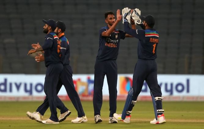 "He’s not Krishna, he’s ‘Karishma'" - Shoaib Akhtar impressed with debutant Prasidh Krishna
