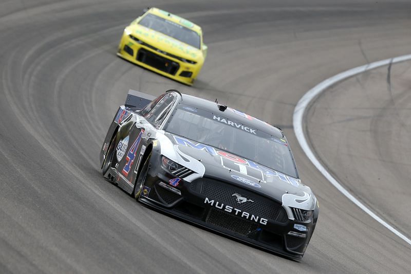 Kevin Harvick struggles in the NASCAR Cup Series Pennzoil 400 at Las Vegas. Photo/Getty