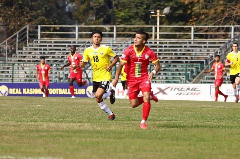 Komron Tursunov in action with TRAU FC in an I-League match against Real Kashmir FC (Image Credits: I-League Media)