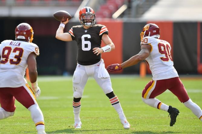 NFL: Which teams have no logo on their helmet?