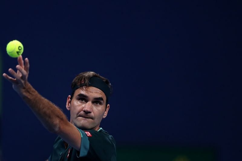 Roger Federer serves at the 2021 Qatar Open